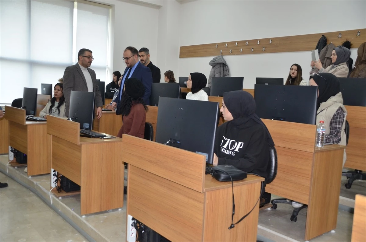 Muş Alparslan Üniversitesi\'nde Medya Tasarım Atölyesi Açıldı