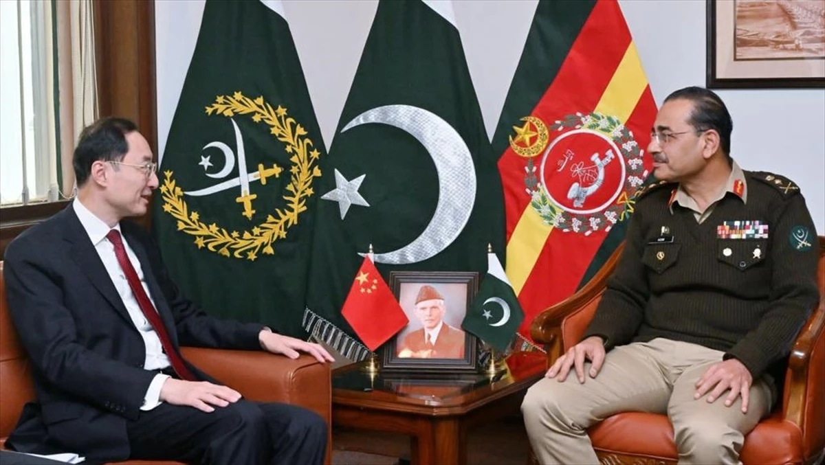 Pakistan ve Çin, savunma işbirliğini artırmak için tedbirleri ele aldı