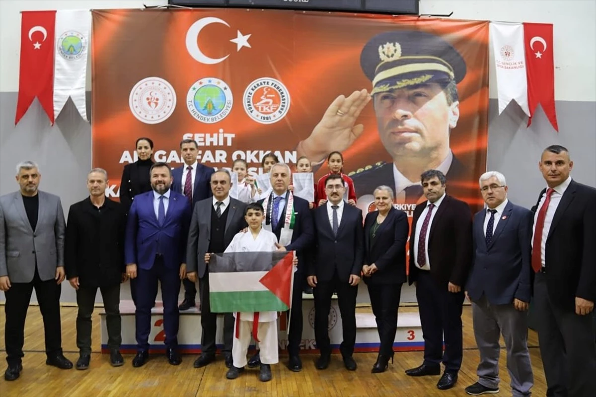 Şehit Emniyet Müdürü Ali Gaffar Okkan\'ı Anma Programı Kapsamında Karate Turnuvası Düzenlendi