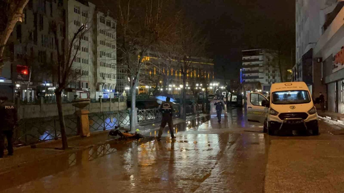 Eskişehir\'de bıçaklı kavgada ağır yaralanan kişi hayatını kaybetti