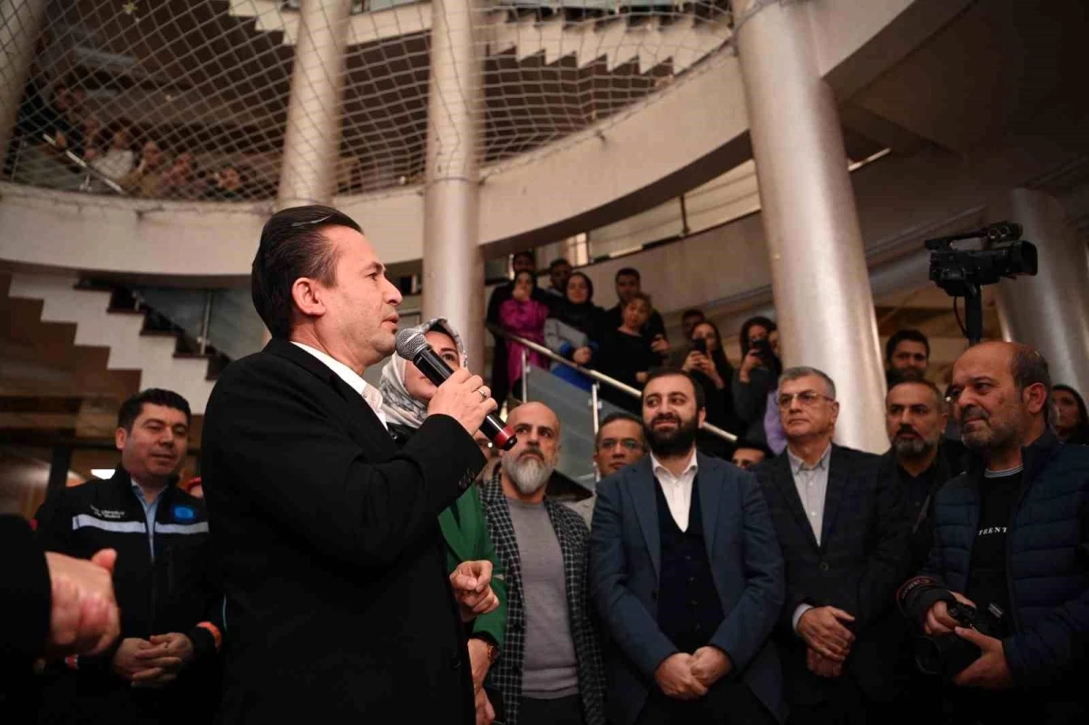 Tuzla Belediye Başkanı Dr. Şadi Yazıcı, dördüncü kez adaylık açıkladı