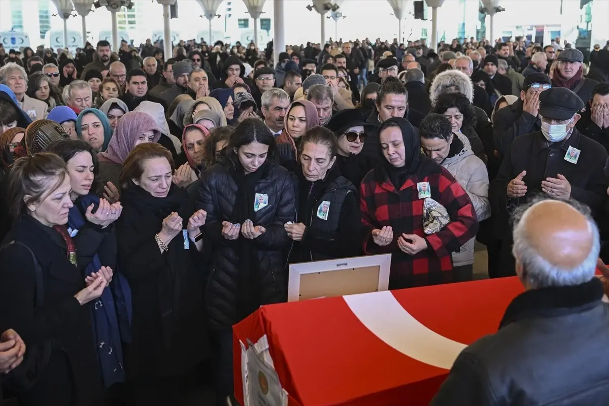 Yargıtay 9. Hukuk Dairesi Üyesi Şahin Çil\'in Cenazesi Son Yolculuğuna Uğurlandı