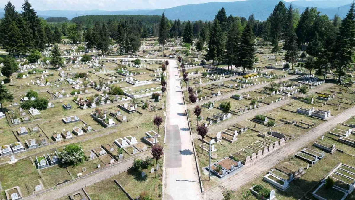 Düzce Belediyesi Mezarlıklar Müdürlüğü\'nden cenaze hizmetleri