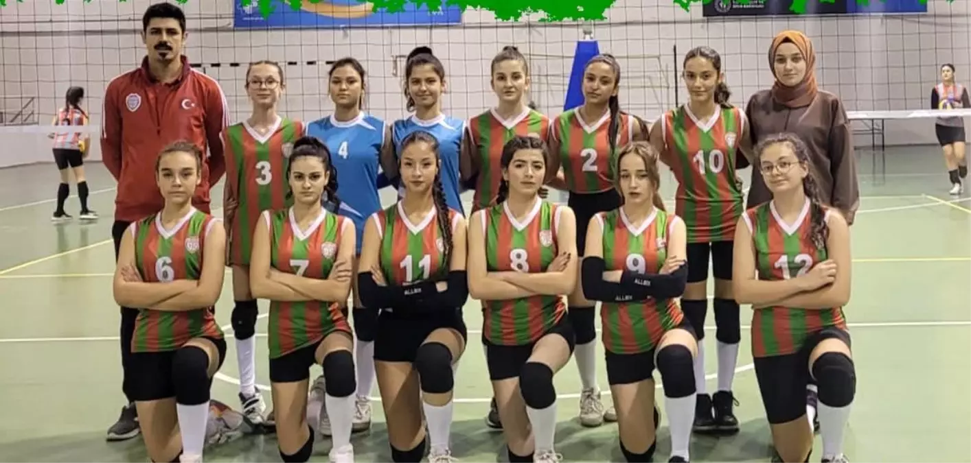 1308 Osmaneli Belediyespor Voleybol Takımı Ligde 3. Sırada