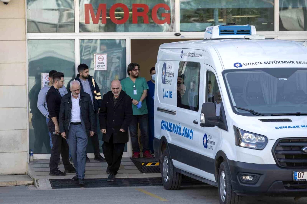 Antalya\'da Kayıp Öğrencinin Cenazesi DNA Testi Sonucunda Teslim Edildi