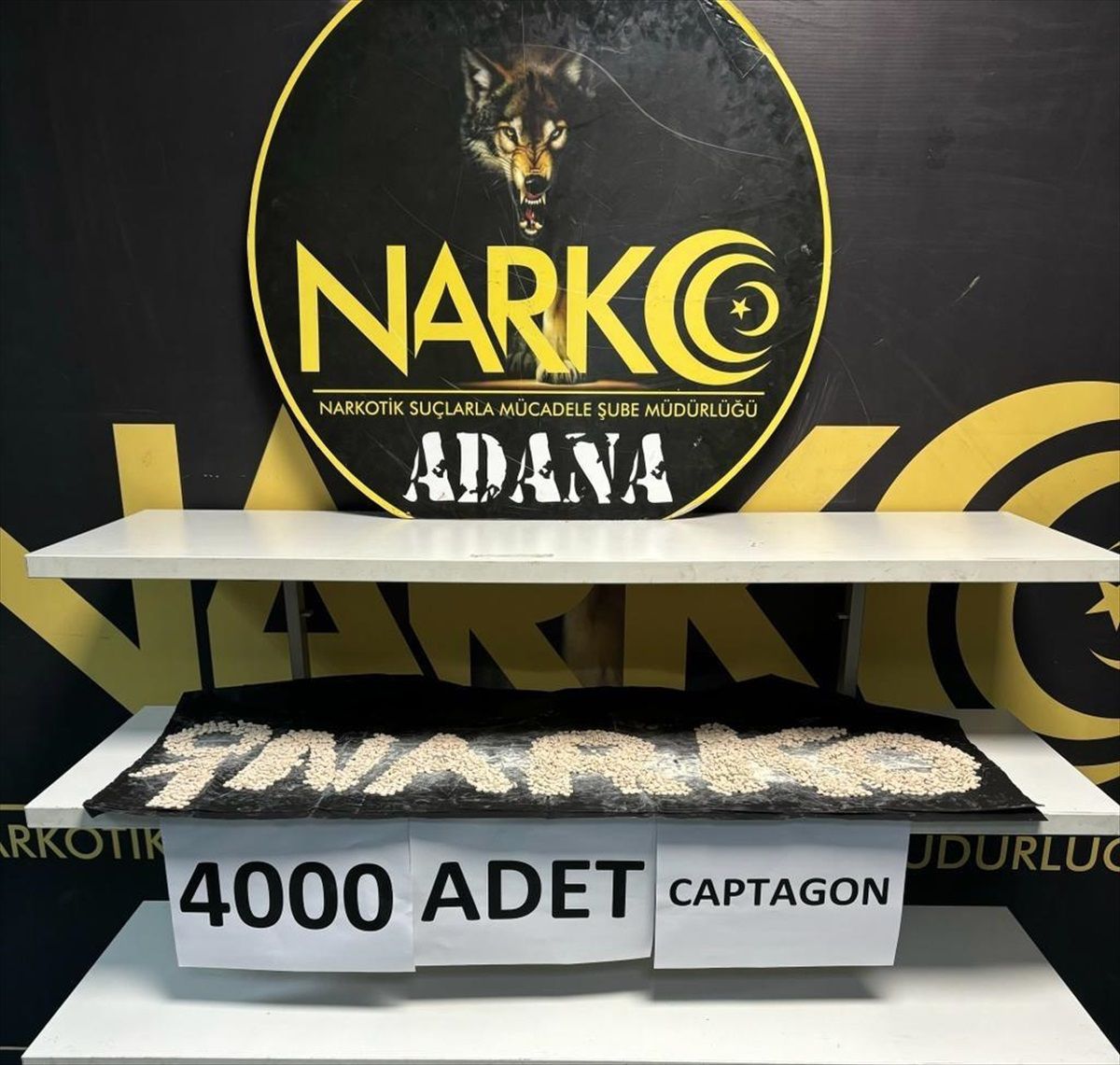 Adana\'da Otomobilde Gizlenmiş 4 Bin Uyuşturucu Hap Ele Geçirildi