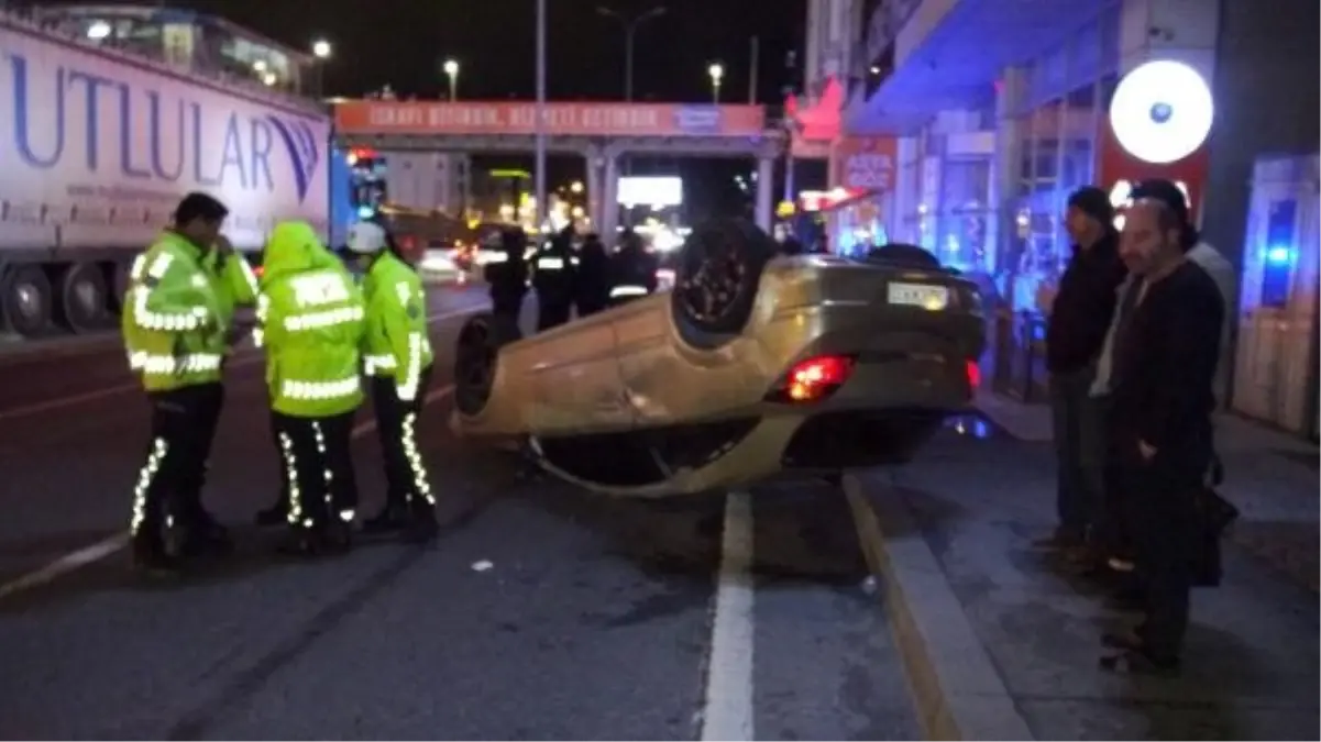 Avcılar'da Otomobil Kazası: Yürüyen Kadınlar Şans Eseri Kurtuldu