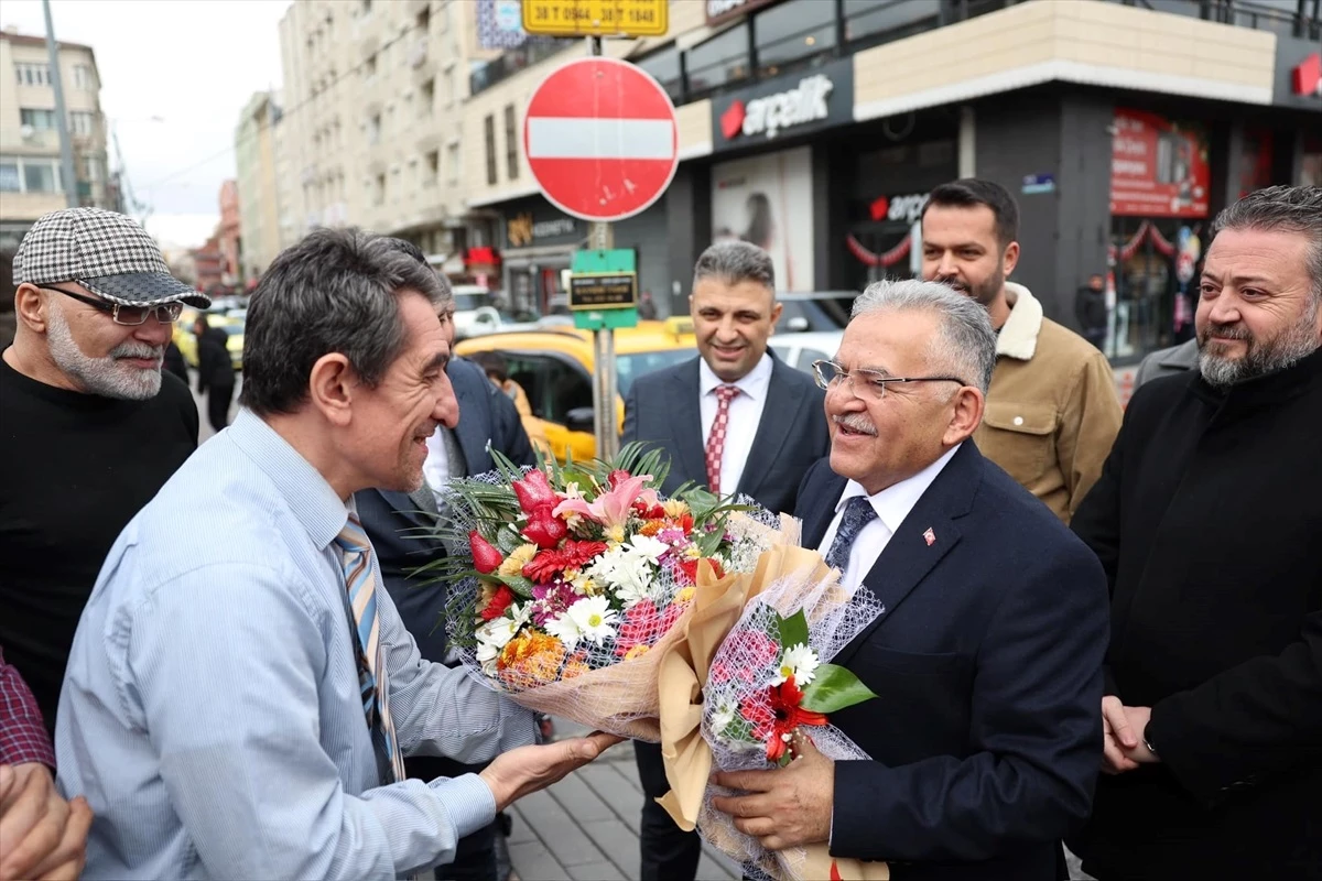 Kayseri Büyükşehir Belediye Başkanı Yeraltı Çarşısı esnafını ziyaret etti