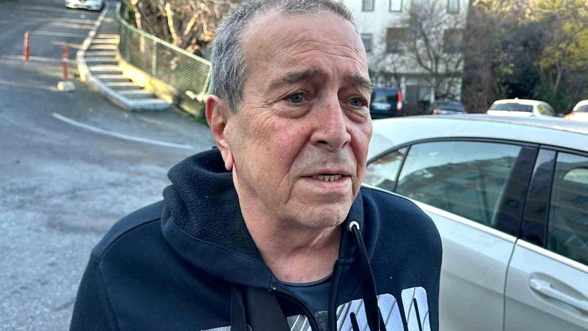 Beşiktaş\'ta Otomobil Bina Boşluğuna Uçtu