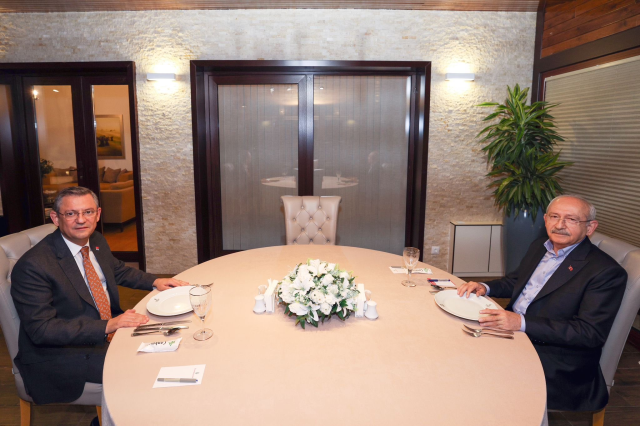 CHP Genel Başkanı Özgür Özel, Kemal Kılıçdaroğlu ile Ankara'da buluştu
