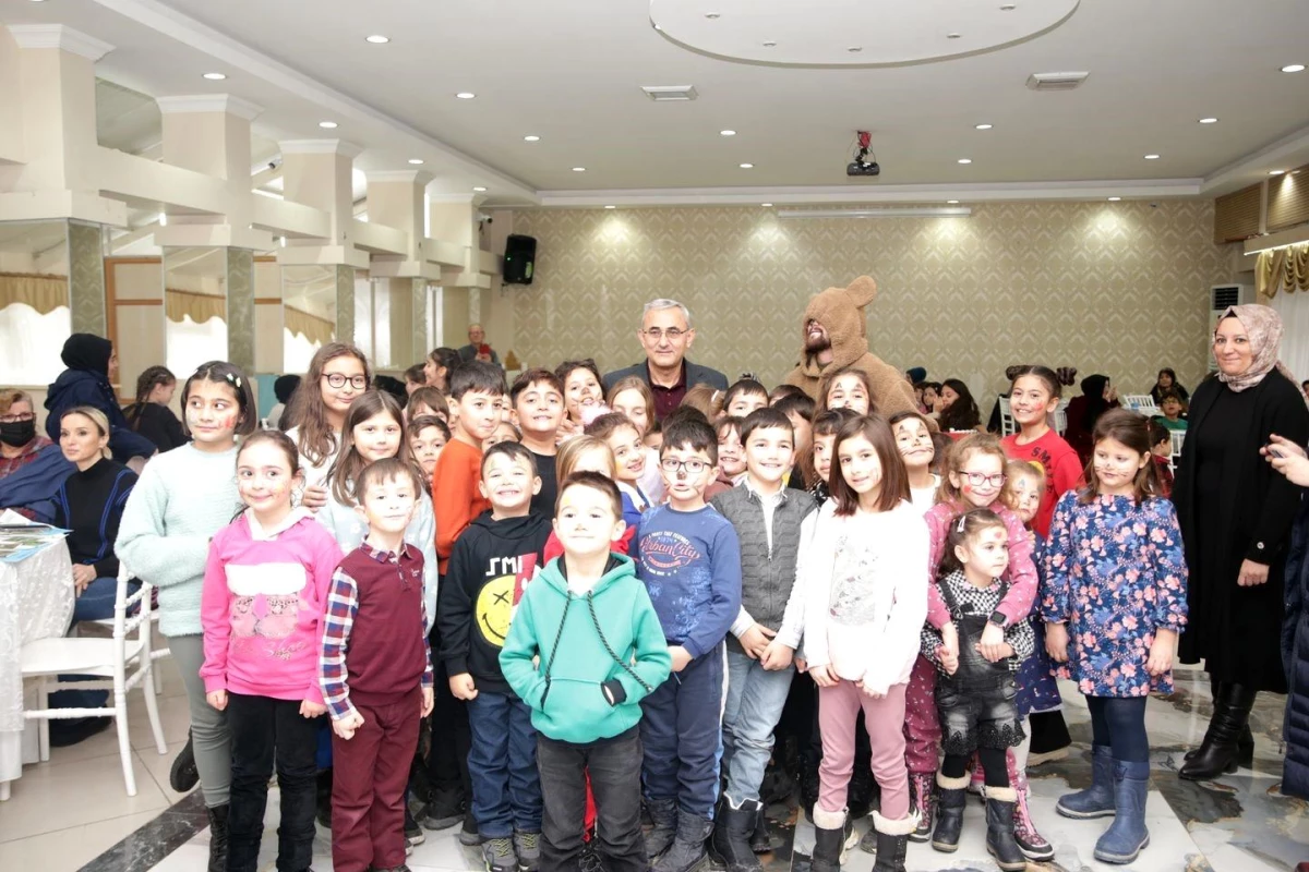 Kütahya Belediye Başkanı Prof. Dr. Alim Işık, \'Ben ve Yıldızım\' Etkinliği\'nde Çocuklarla Buluştu