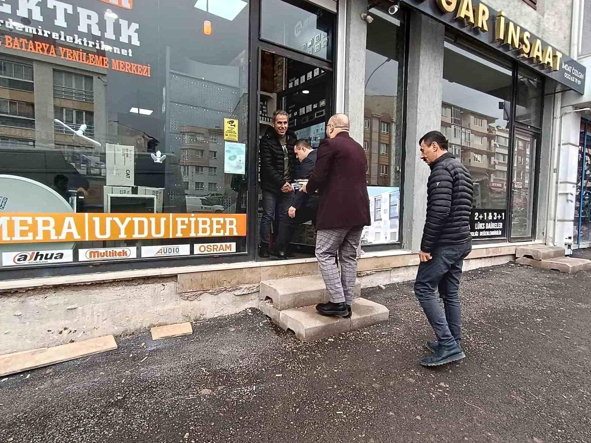 Down sendromlu Mücahit Kırdaş, Emek Mahallesi muhtar adayı