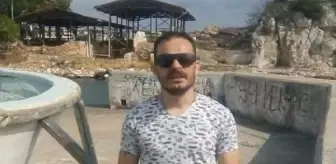 Borç meselesi yüzünden tartıştığı arkadaşını bıçak ve baltayla öldürdü