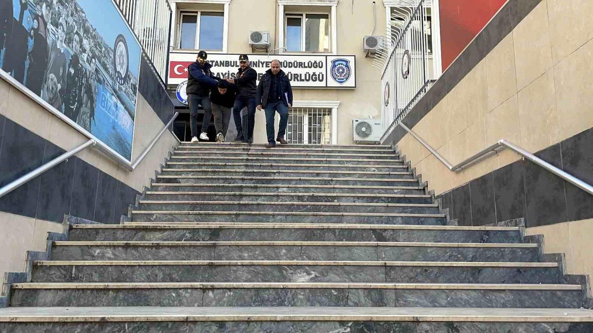 Fatih\'te Yabancı Uyruklu Kadını Bıçaklayarak Öldüren Zanlı Yakalandı