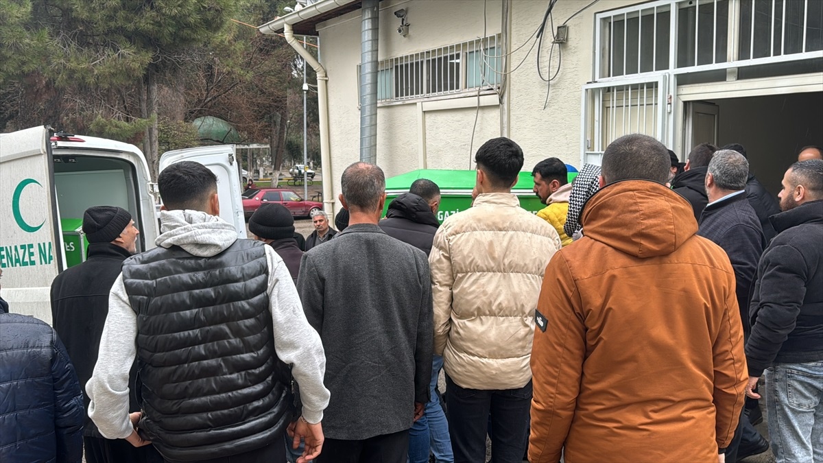 Gaziantep\'te İnşaat İşçisi Yük Asansöründen Düşerek Hayatını Kaybetti