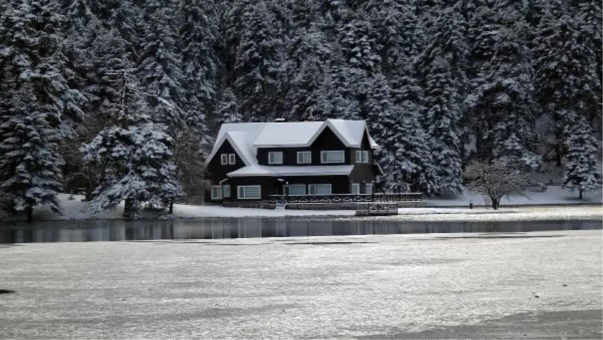 Bolu Gölcük Tabiat Parkı'nda Kar Keyfi