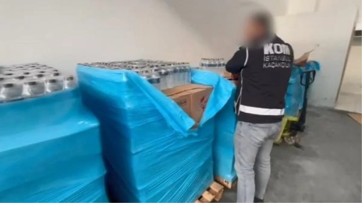 Başakşehir ve Bayrampaşa\'da Kaçak İçki Operasyonu: Binlerce Şişe ve Etiket Ele Geçirildi