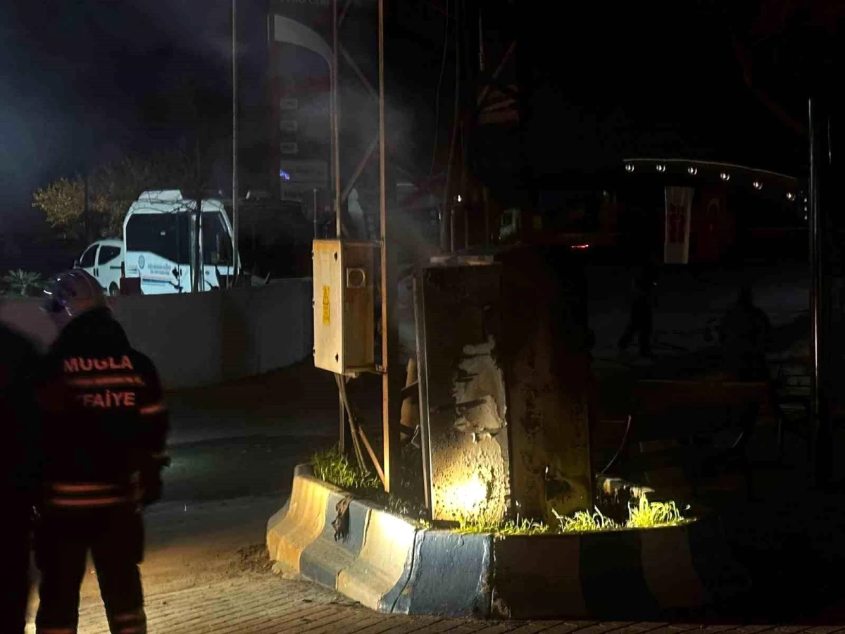Muğla\'nın Milas ilçesinde trafo patladı, yangın hızlı müdahale ile söndürüldü