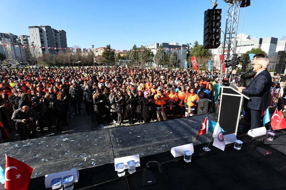 Nilüfer Belediyesi\'nde 67 kadrolu işçi ve Nilbel AŞ.\'de 2 bin 461 çalışanı kapsayan sözleşme imzalandı