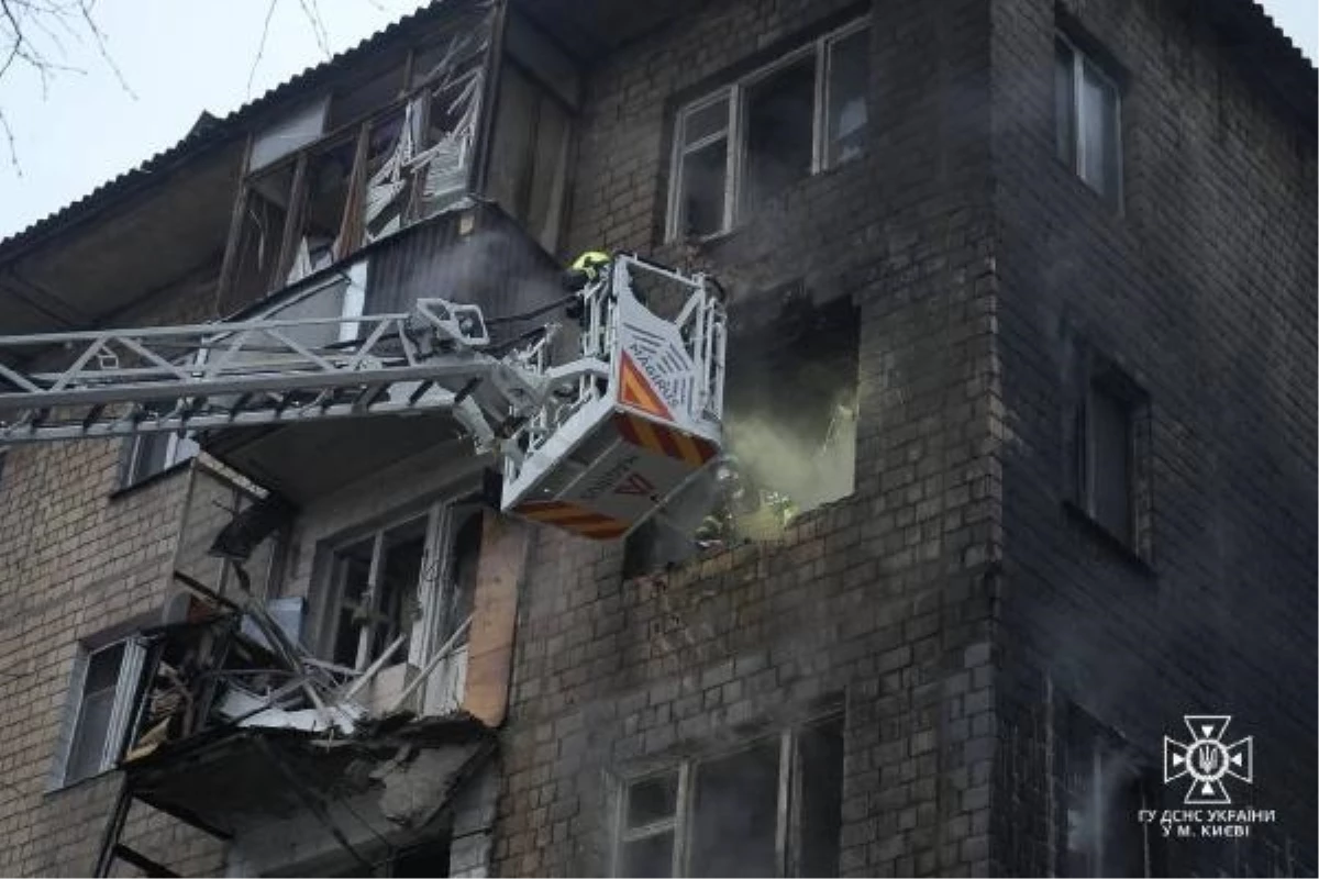 Ukrayna\'ya yapılan füze saldırısında 5 kişi hayatını kaybetti