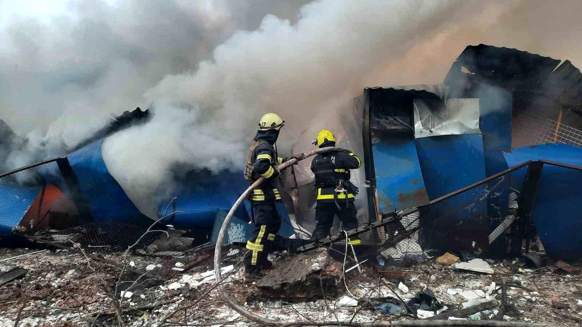 Rusya\'nın Kiev, Harkov ve Pavlograd\'a saldırılarında 5 kişi hayatını kaybetti
