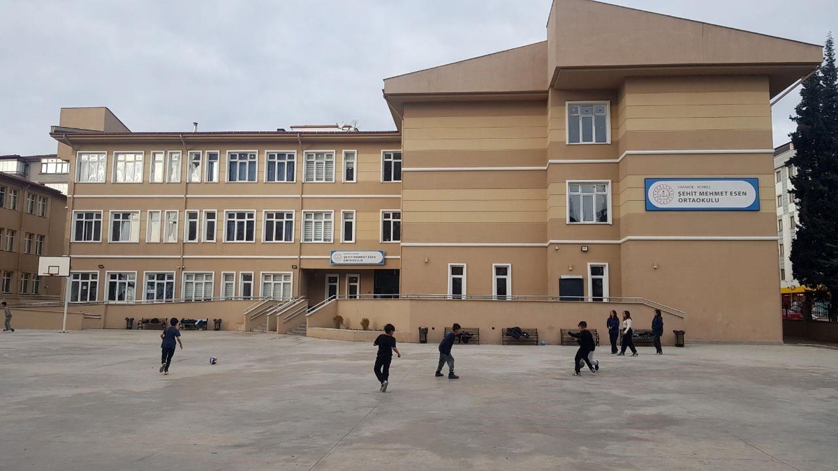 Karabük\'teki 38 okulda şehitlerin isimleri yaşatılıyor