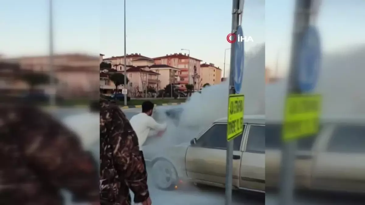 Seyir halindeki Tofaş alevlere teslim oldu