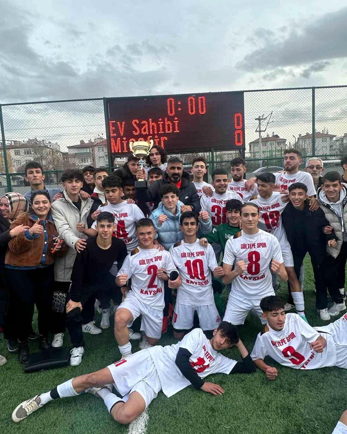 Şevket Işık Sezonu U-18 Ligi\'nde Şampiyonlar Belli Oldu