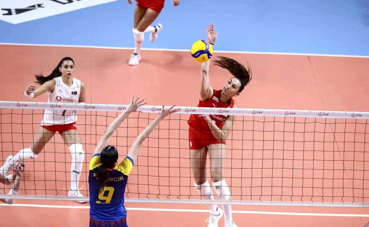 20 Yaş Altı Kadın Voleybol Milli Takımı Romanya\'yı 3-0 Mağlup Etti