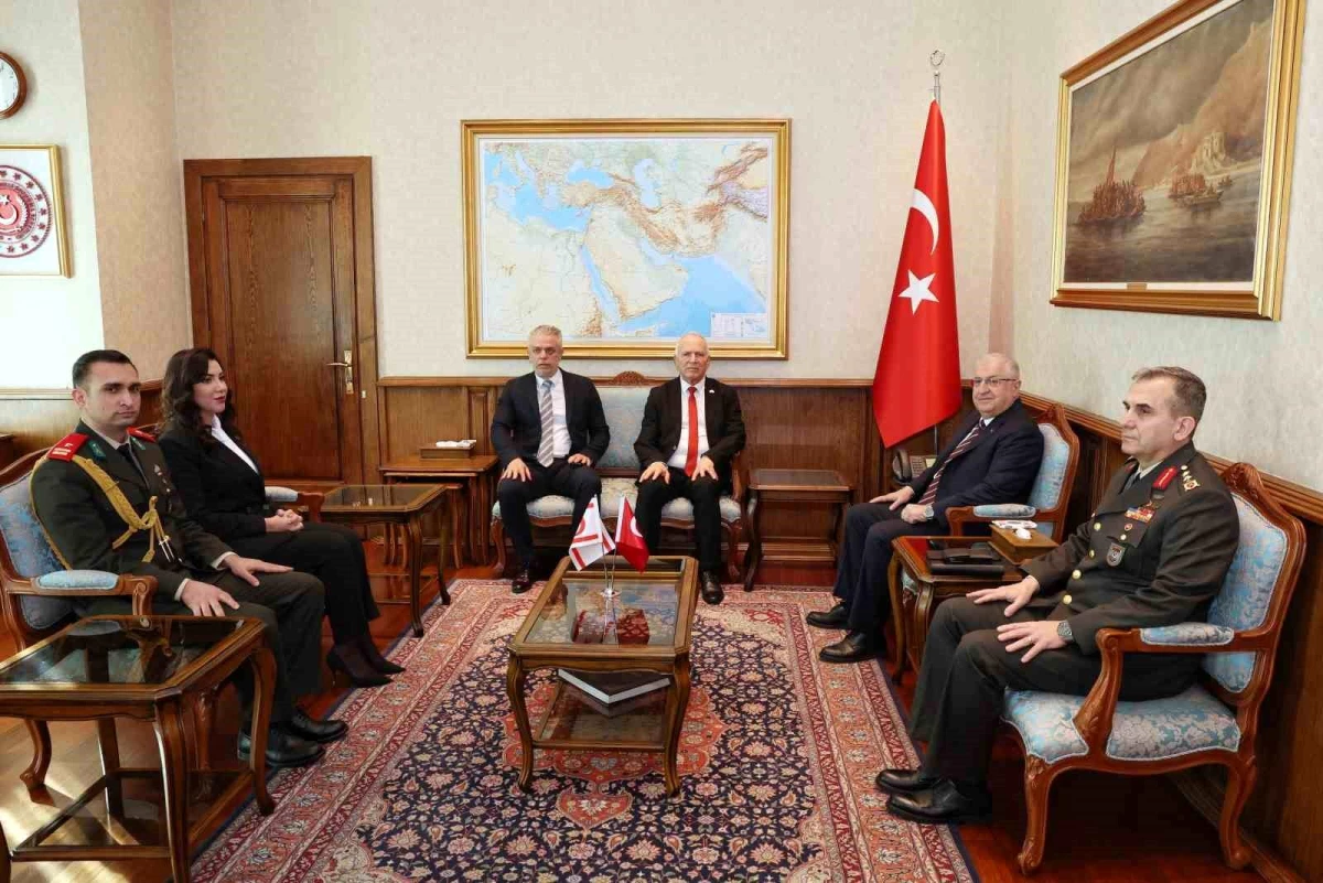 Milli Savunma Bakanı Yaşar Güler, KKTC Cumhuriyet Meclisi Başkanı Zorlu Töre ile görüştü