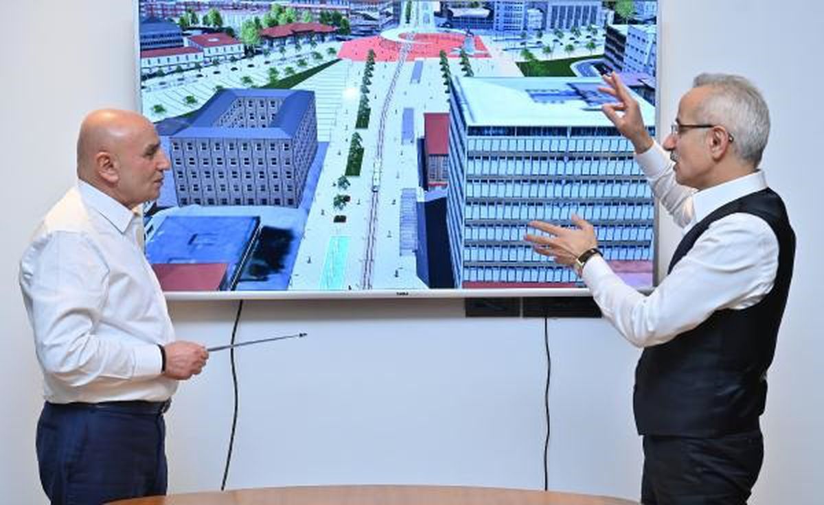 Ulaştırma Bakanı Uraloğlu, AK Parti Ankara Büyükşehir Belediye Başkan Adayı Altınok ile Görüştü