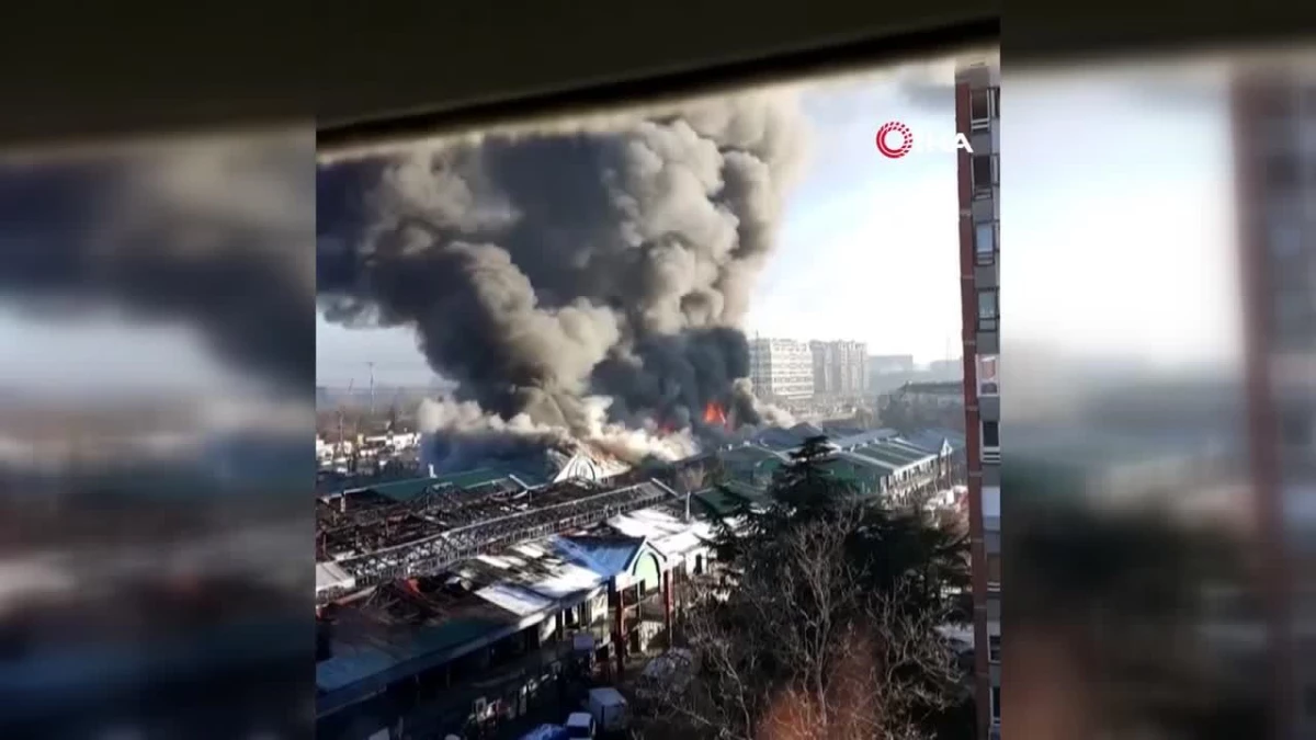 Belgrad\'daki AVM yangınına 3 helikopterle müdahale