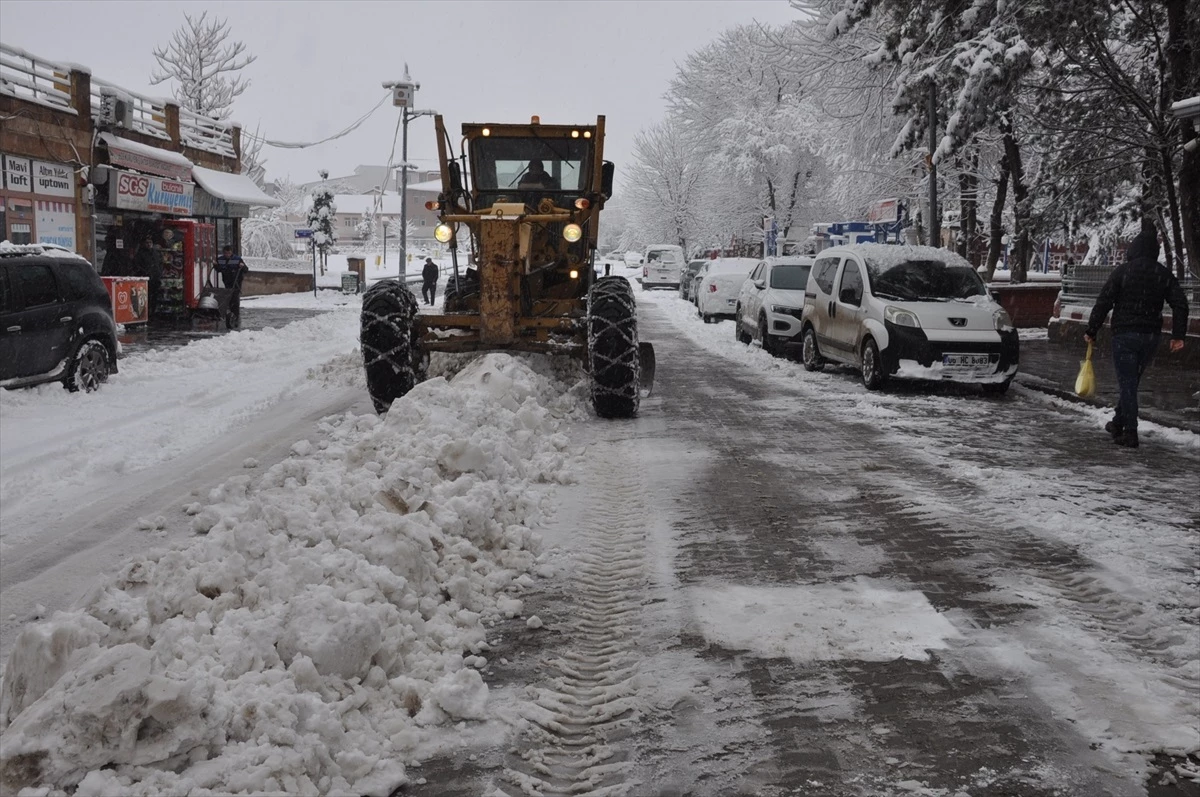 Muş Bulanık Belediyesi Karla Mücadele Çalışması Başlattı