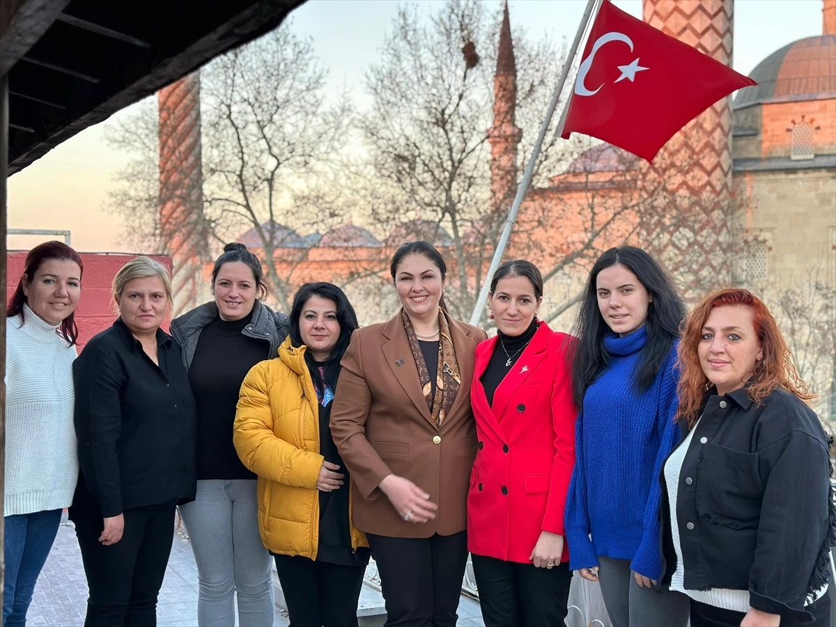 Cumhur İttifakı Edirne Belediye Başkan Adayı Belgin İba, MHP İl Başkanı ve Kadın Kolları Başkanı ile Görüştü