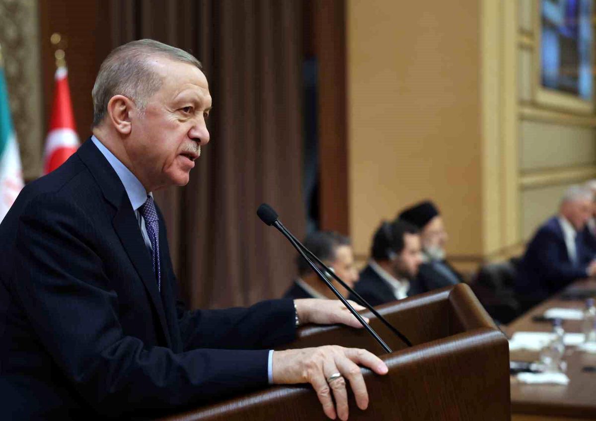 Cumhurbaşkanı Erdoğan: "İran\'la yeni sınır kapıları açılması konusu gündemimizdedir"