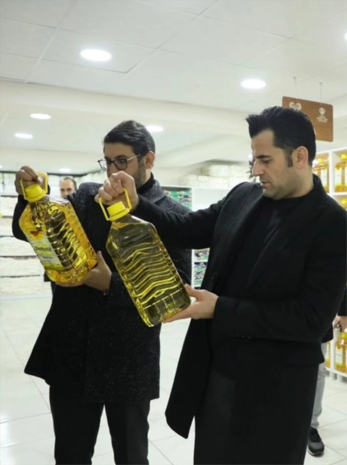Diyarbakır Yenişehir Belediyesi, ihtiyaç sahiplerine ücretsiz alışveriş imkanı sağlıyor