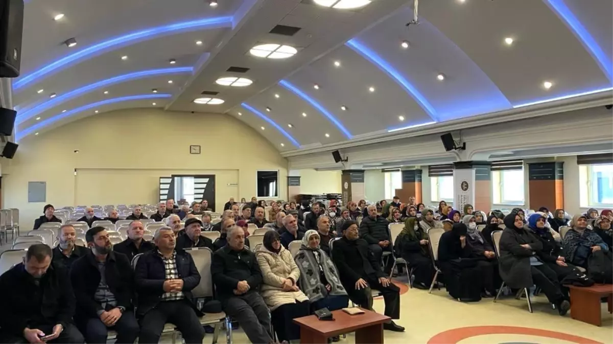 Düzce\'den Umre\'ye gidecek vatandaşlara seminer düzenlendi