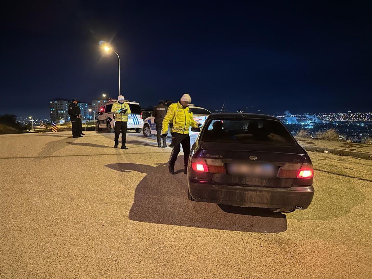 Eskişehir\'de Abart Egzoz Kullanan Sürücülere Cezai İşlem Uygulandı