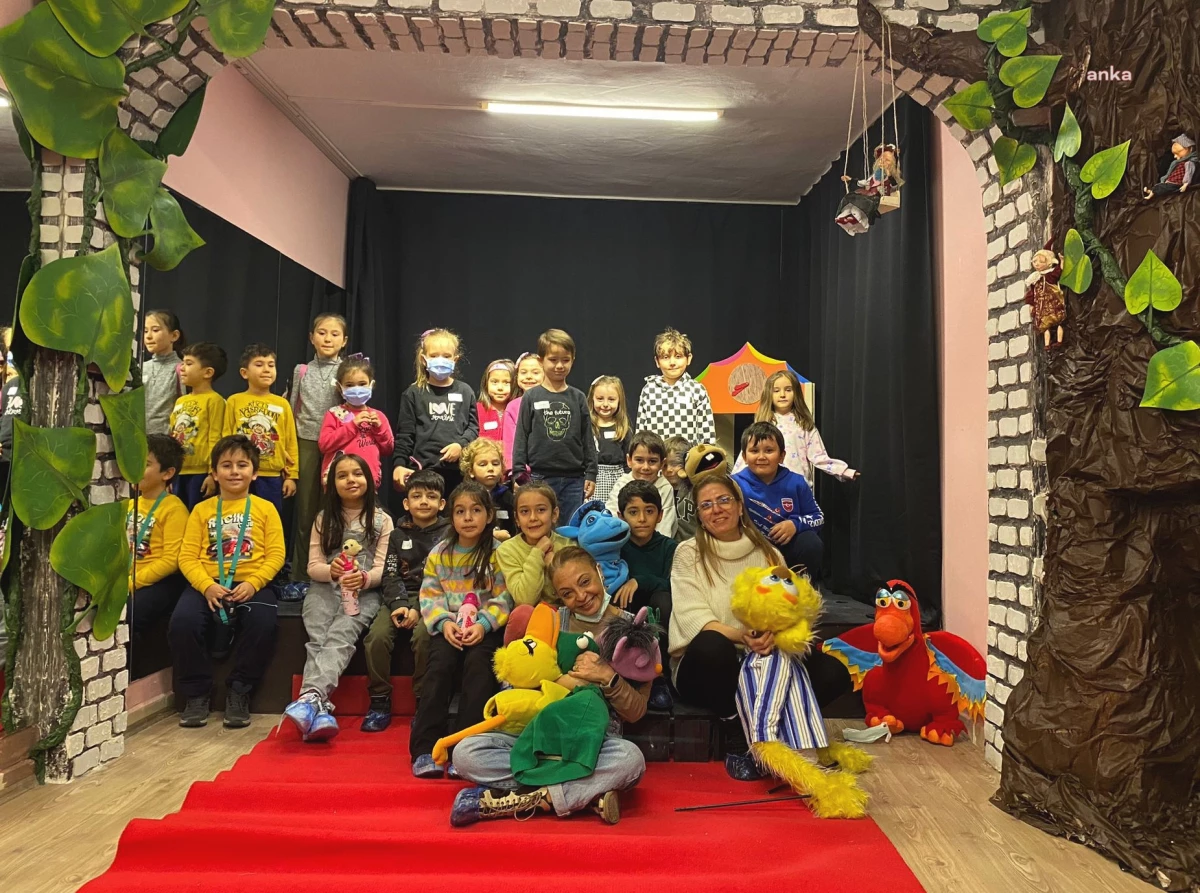Eskişehir Büyükşehir Belediyesi Şehir Tiyatroları\'ndan çocuklara kukla atölyeleri