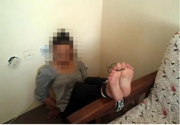 Kargocu, para karşılığı anlaştığı kadınları falakaya yatırıp görüntü çekti Kargocu, para karşılığı anlaştığı kadınları falakaya yatırıp görüntü çekti