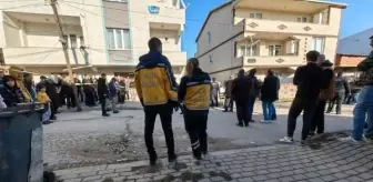 İnegöl'de Ara Sokakta Ölü Bulundu