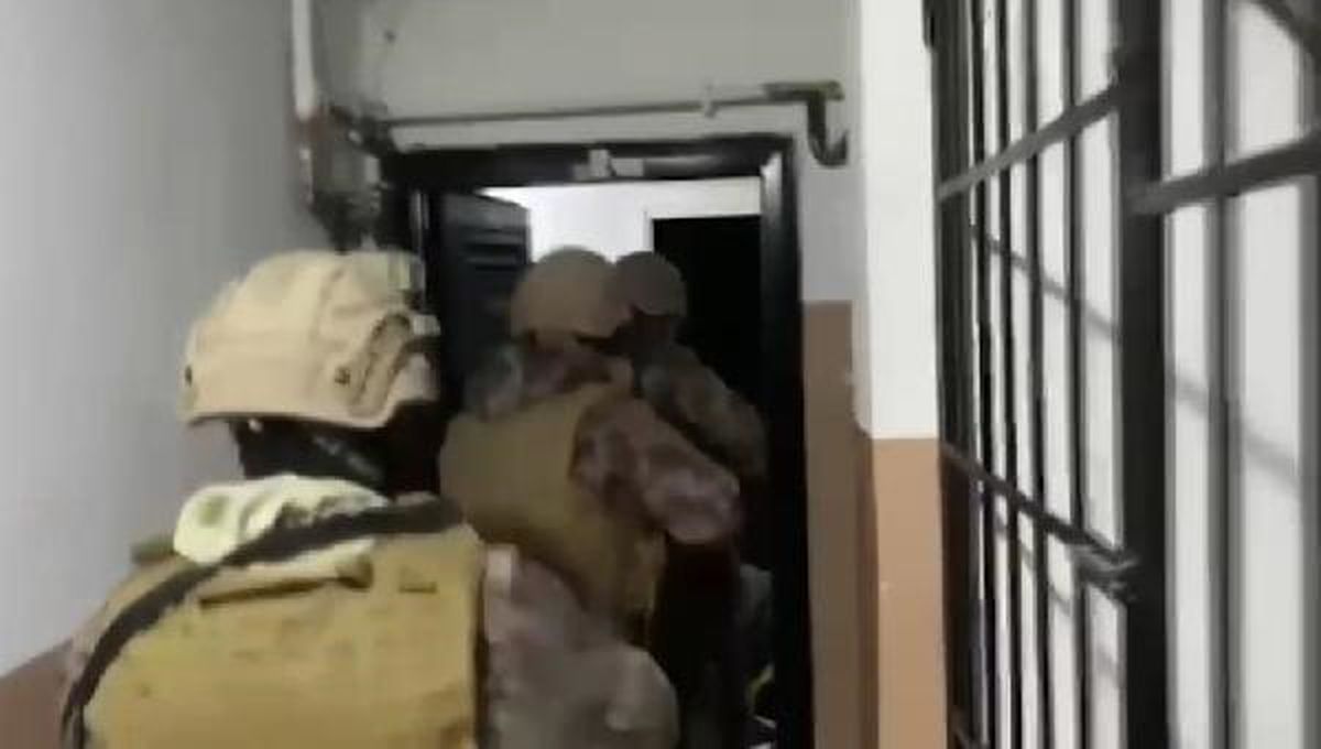 İstanbul\'da Sibergöz-17 Operasyonu: 35 Kişi Dolandırıcılık Suçundan Gözaltına Alındı