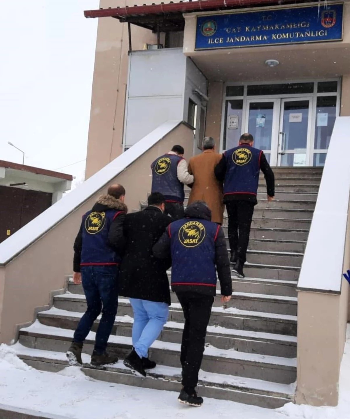 Erzurum\'da aranan 2 kişi kasten adam öldürme suçundan yakalandı
