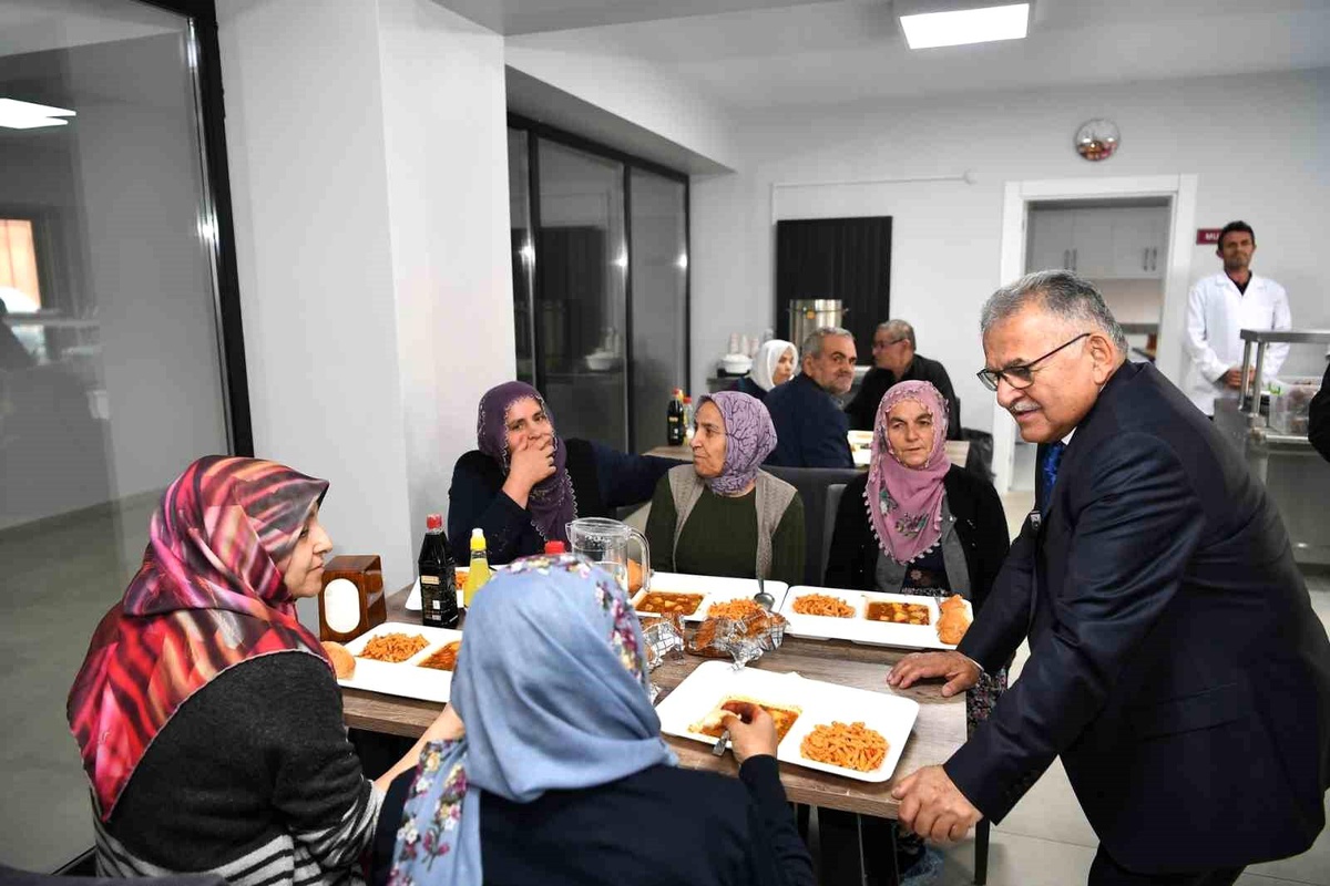 Kayseri\'deki Hasta ve Hasta Yakınları Misafirhaneleri Vatandaşlar Tarafından Takdir Ediliyor