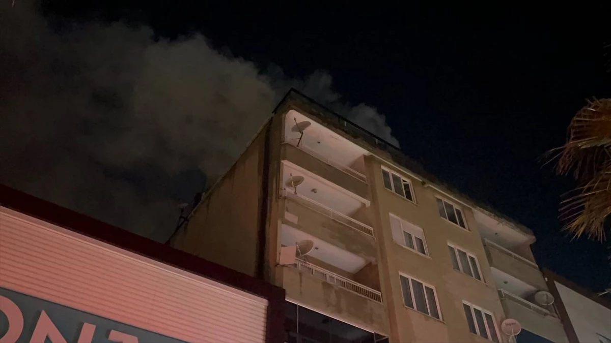 Çayırova\'da evini ateşe veren kişi gözaltına alındı