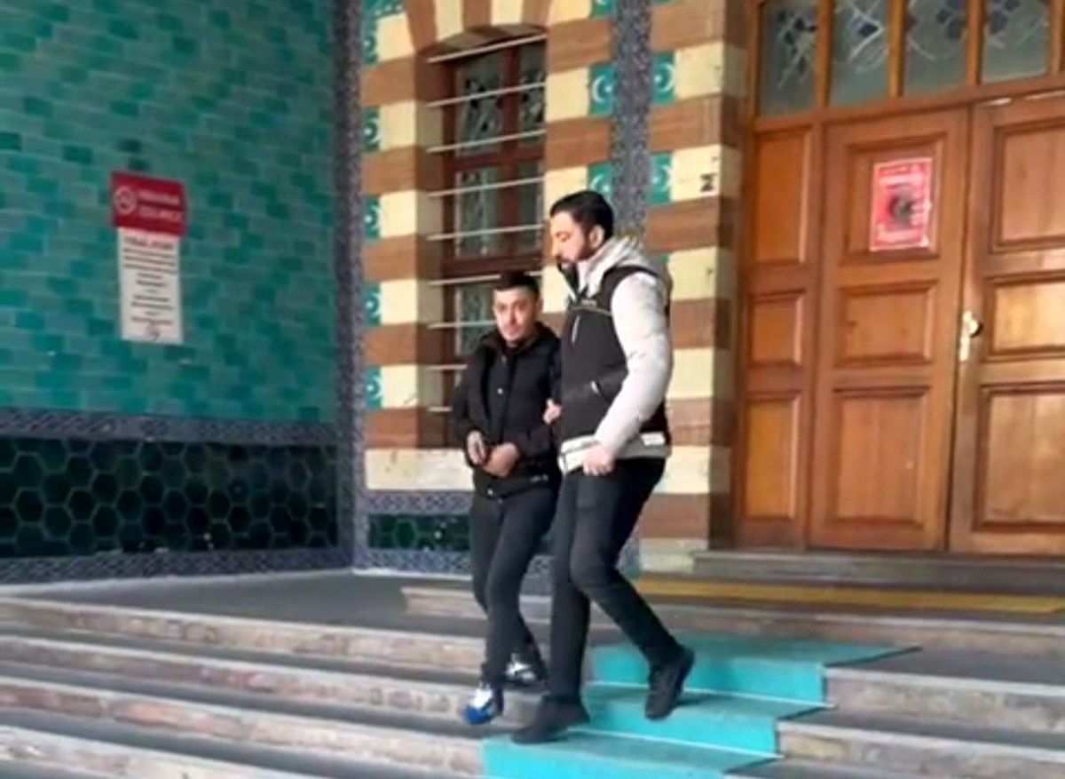 Kütahya\'da Uyuşturucu Hap Ticaretine Operasyon: 5 Kişi Gözaltına Alındı