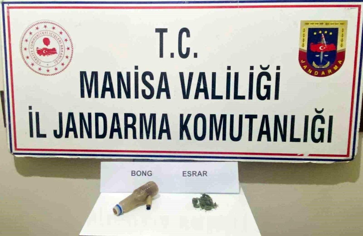 Manisa\'da yapılan aramada uyuşturucu ele geçirildi