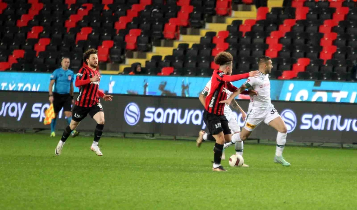 Gaziantep FK ve Konyaspor Berabere Kaldı