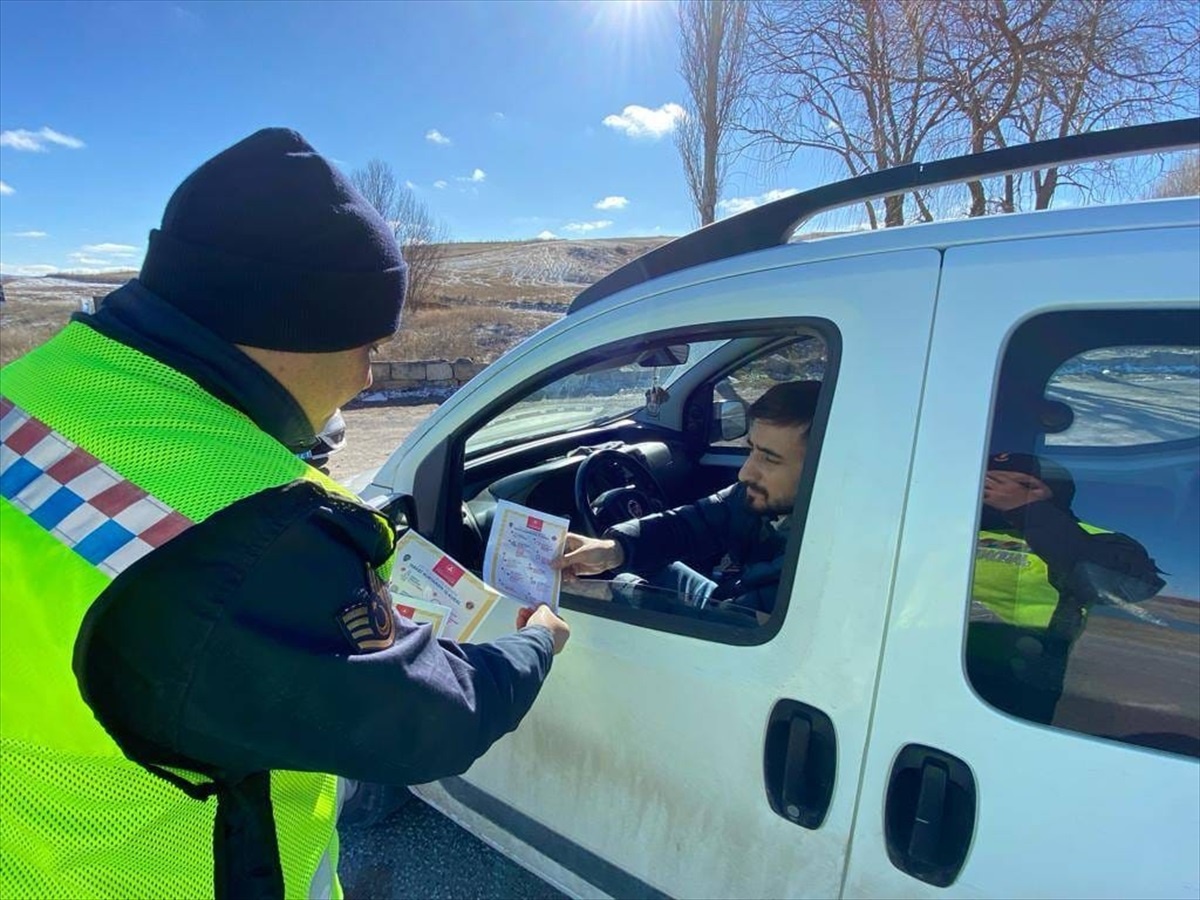 Yozgat İl Jandarma Komutanlığından Kış Yolculuğu İçin Hayat Kurtaran 10 Kural