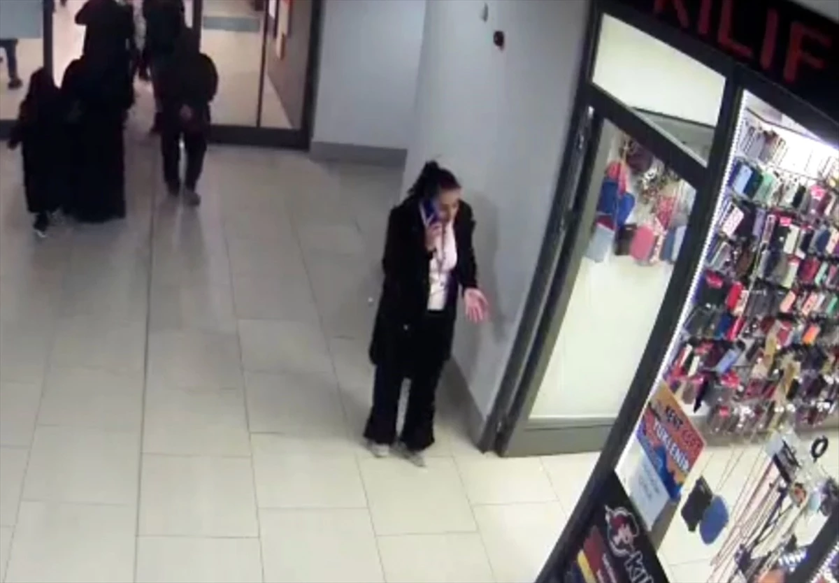 Adana\'da sahte doktor yaka kartı takan kadın yakalandı